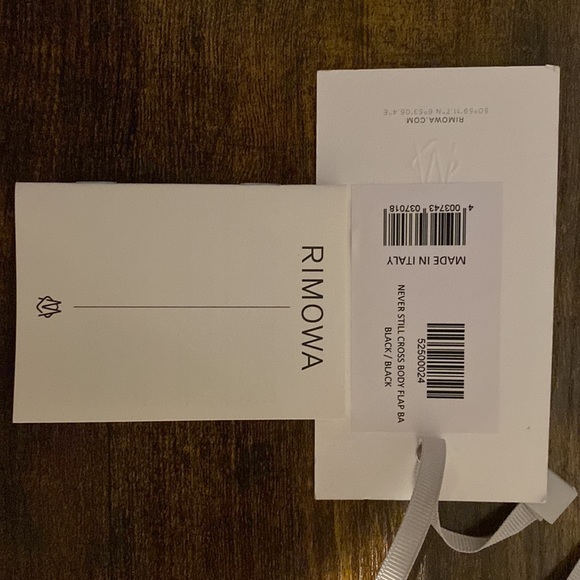 Rimowa crossbody bag. Used. Excellent condition - Picture 5 of 10